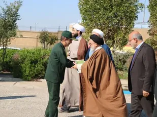 &zwj; دیدار امام جمعه و فرماندار ویژه دهلران با فرمانده سپاه و پرسنل در پی اقدام ضد ایرانی پارلمان اروپا