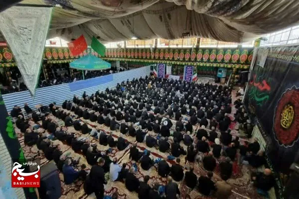 برگزاری نماز جمعه همزمان با نماز ظهر عاشورا حسینی در اقلید