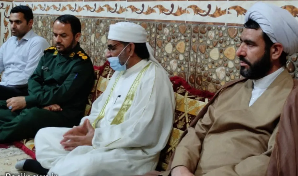 دیدار فرمانده و مسئول دفتر نمایندگی ولي فقيه سپاه عسلویه با امام جمعه اهل سنت نخل تقی