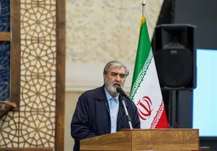 چرایی دشمنی با ایران، به دلیل نقش آفرینی و حماسه سازی ملت بزرگ ایران در طول حیات انقلاب اسلامی و رویارویی با نظام سلطه بر می&zwnj;گردد