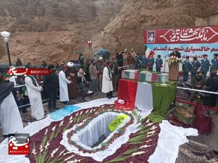 تصاویر/ پیکر شهید گمنام در گلدشت نجف آباد تشییع و خاکسپاری شد