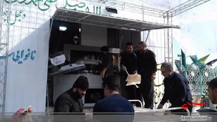 پخت ۱۰۰۰۰ نان صلواتی در قم