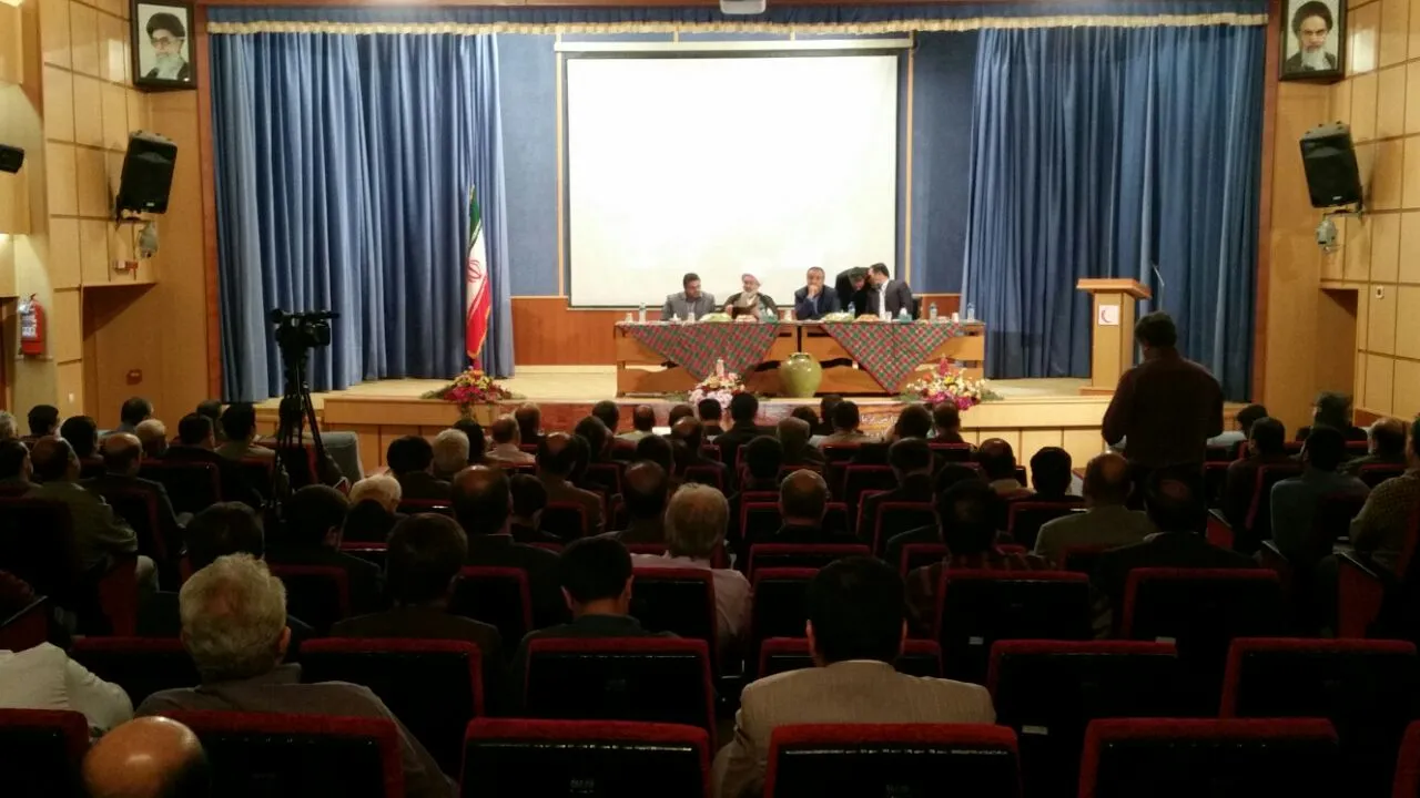 مسئولین با هرگرایشی که دارند باید رضایت مردم را در نظر داشته باشد