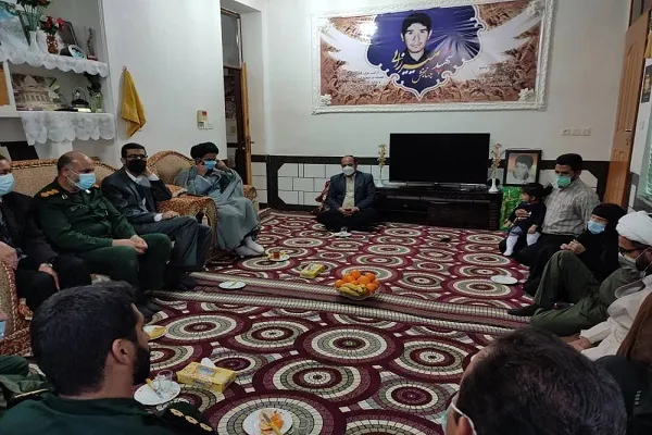 انقلاب اسلامی با اجرای قوانین اسلام در جامعه، آثار و برکات بسیاری را به ارمغان آورده است