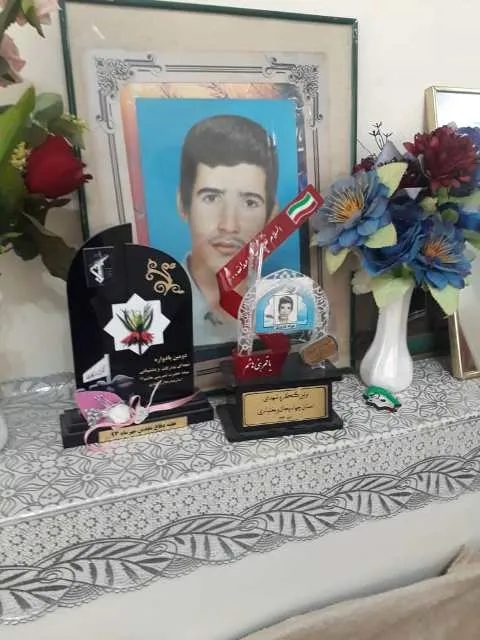 تجلیل کسبه فرخشهر از خانواده معظم شهید بهزاد نوروزی