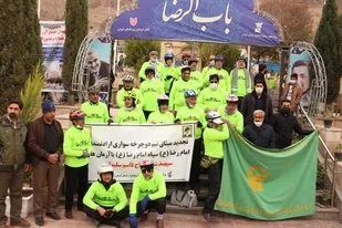 25 دوچرخه سوار مشهدی رکاب زنان خود را به دیار سردار مقاومت رساندند/ تصاویر