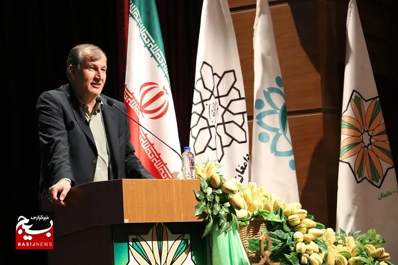 شناسنامه دار کردن باغات پسته استان سمنان با جدیت پیگیری شود| کشاورزی ایران نیازمند پایش علمی گسترده و مستمر است