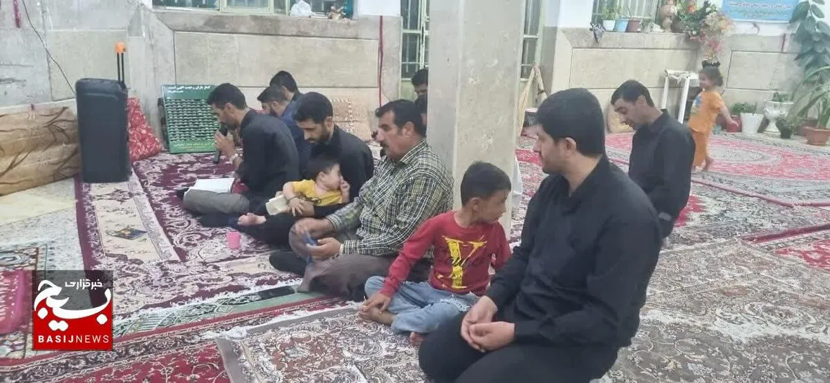 مراسم عزاداری و ایستگاه صلواتی در روستای زرین‌درخت