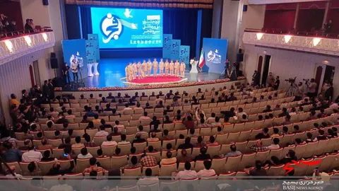 برگزاری آیین اختتامیه اولین جشنواره ملی سرود فجر در تالار وحدت