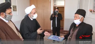 دیدار با خانواده شهید اسماعیل نژاد در شهر وردنجان