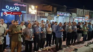 گتوندی&zwnj;ها هر شب با شعار مرگ بر آمریکا و اسرائیل، خشم خود را از استکبار جهانی فریاد زدند