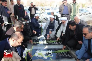 عطر افشانی و ادای احترام مسئولین شهرستان ملایر به مقام شامخ شهدا