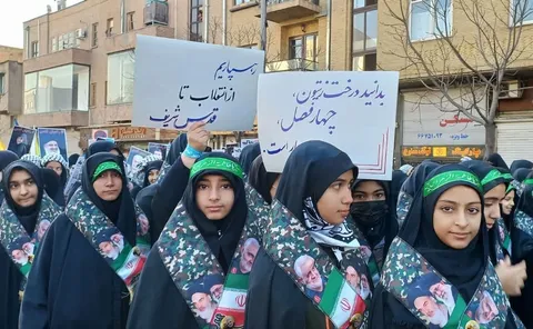 فعالیت‌های گردان کوثر حوزه ۲۷۶ ریحانه الحسین (ع) در رزمایش ۱۱۰ هزار نفری راهیان قدس
