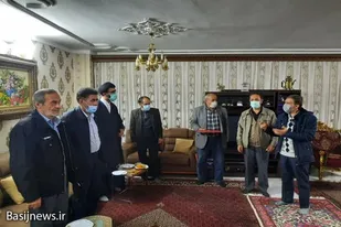 دیدار بسیجیان پایگاه شهید بادامی همدان با خانواده شهید &laquo;رنجبران&raquo;