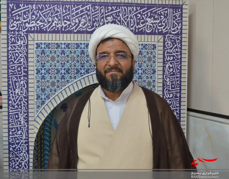 ماه رمضان ماه آشتی با خداست/تقویت روحیه انقلابی و جهادی در برنامه های ماه رمضان