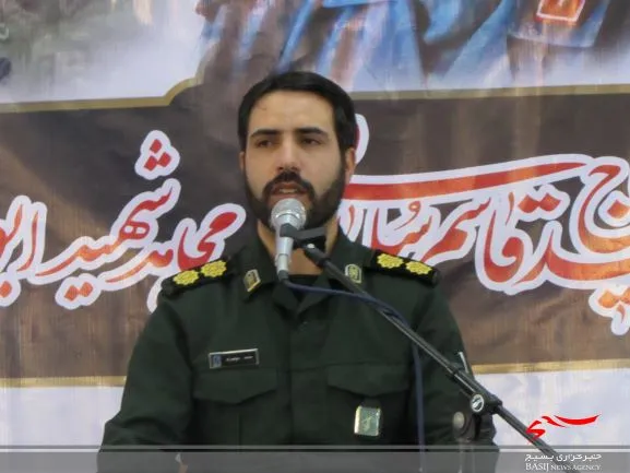 پیروزی انقلاب اسلامی امید را در دل های مردم زنده کرد