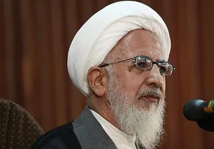 جلوی ورود بیگانه و نفوذ به حوزه را بگیریم