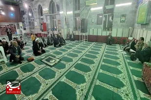 برگزاری میز خدمت در مسجد حضرت ولیعصر(عج) کوی منوچهری همدان