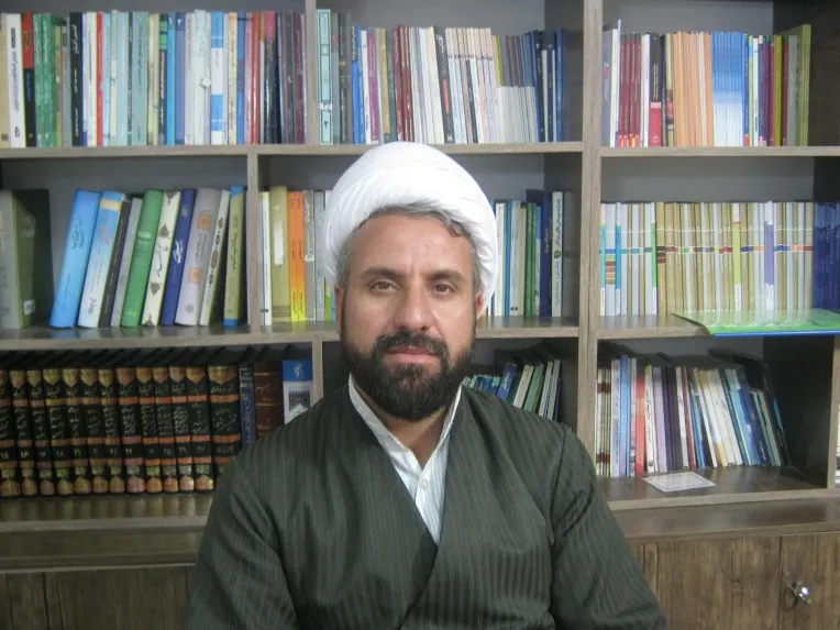 باید با حضور حداکثری چشم طمع دشمنان به انتخابات را کور کنیم