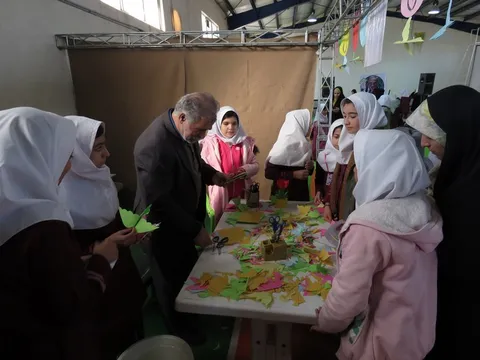 تجدید عهد بسیجیان خواهر و.../جُنگ نشاط انقلابی