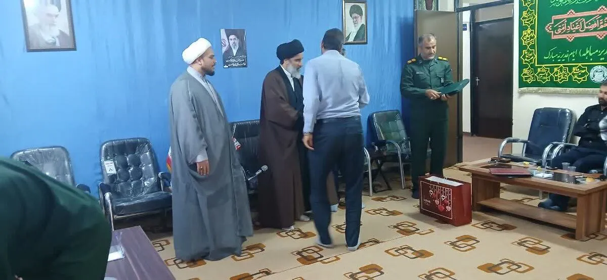 تجلیل از مدیران و مربیان عقیدتی سیاسی در آغاجاری