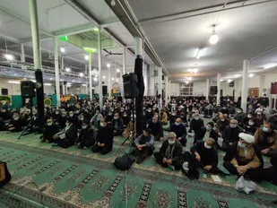 امروز دشمن به دنبال توطئه ی جدایی حوزه علمیه از انقلاب است