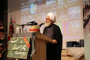 عزت و قدرت امروز كشور به بركت خون شهيدان است/ اين فداكاري ها و جانفشانی ها به نسل جوان نيز تبيين شود