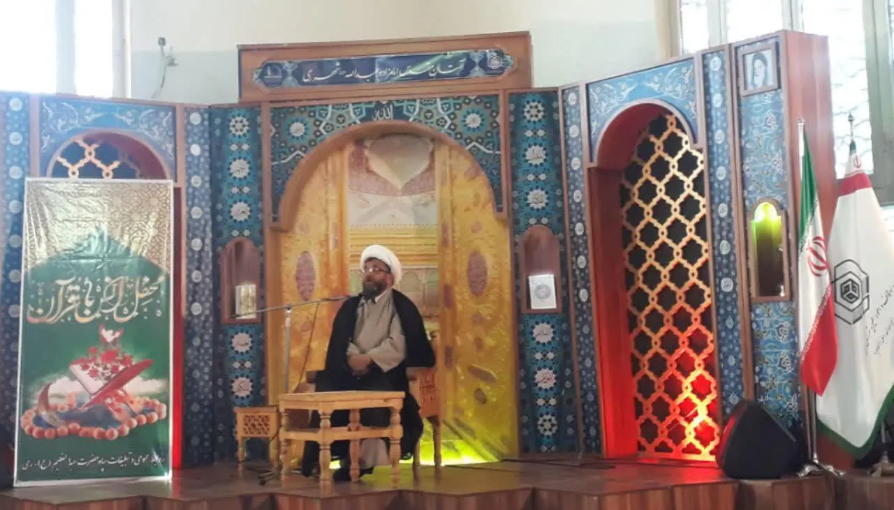 برگزاری محفل انس با قرآن کریم کارکنان سپاه حضرت عبدالعظیم(ع) شهرستان ری