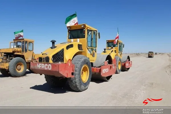 هم اینک ۲۲ کیلومتر باند دوم در مسیر زابل - زاهدان در دست ساخت است