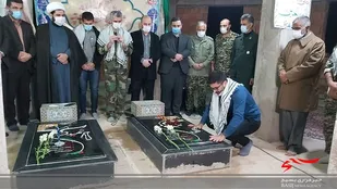 اهداء مدال قهرمانان جهان به پهلوانان گمنام یادمان هفت تپه + تصاویر