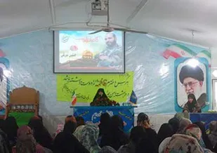 زنان نقش سنگینی در تربیت اسلامی فرزندان دارند