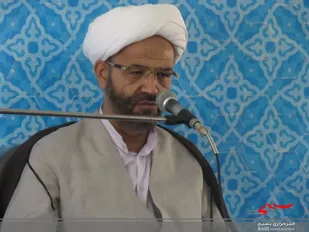 روحیه انقلابی روحانیون ، پاسداران و بسیجیان بایستی حفظ گردد.