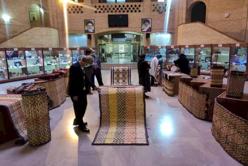  فروش ۲۴ میلیارد ریال صنایع دستی و سوغات محلی