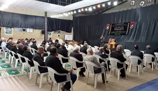فرمانده انتظامی شهرستان آران و بیدگل در جمع گردان ۱۱۷امام حسین (علیه السلام) از خدمات بسیجیان این شهرستان تجلیل کرد