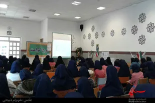 همایش دختران آفتاب در هنرستان دهخدا ملایر