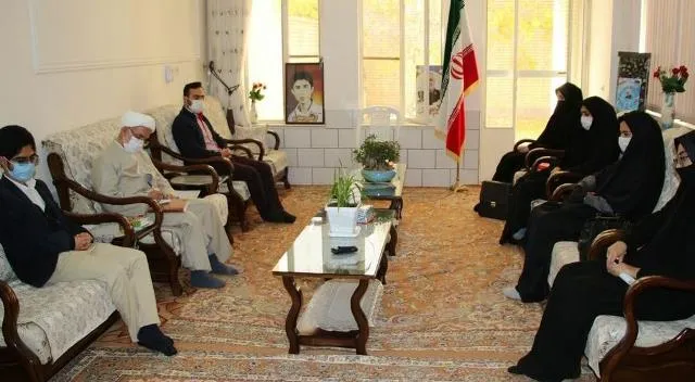 جوانان سرمایه های عظیم این نظام هستند