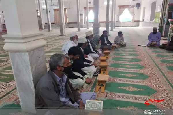 برگزاری آیین معنوی محفل انس با قرآن در اسفندک