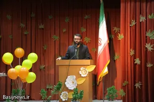 جشن یک سالگی انجمن شعر (نهال) کانون بسیج هنرمندان همدان