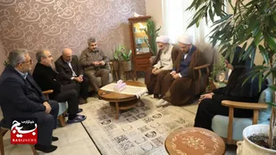 دیدار نماینده ولی فقیه در گیلان با خانواده شهید دهه&zwnj;هشتادی امیرعلی لطیفی