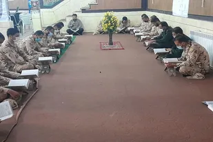 ضیافت افطاری سربازان سپاه ناحیه داراب در نمازخانه سپاه ناحیه داراب برگزار شد