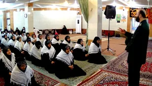 بسیجی باید در خط مقدم باشد/تقوا عاملی بازدارنده در جنگ نرم