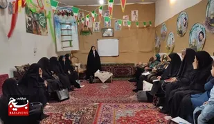 کافه گفتگو دهه هشتادی&zwnj;های پایگاه ریحانةالرسول قم با موضوع زندگی عفیفانه