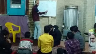 برپایی حلقه بصیرتی در پایگاه بسیج کربلا