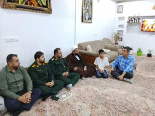 در سایه عظمت شهدا؛ دیدار مسئولان بسیج ایذه با خانواده نظام&zwnj;ساز شهید &laquo;مرادی&raquo;