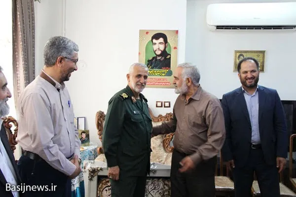 لزوم پرداختن نویسندگان و هنرمندان به زندگی شهید «محمد مازویی»