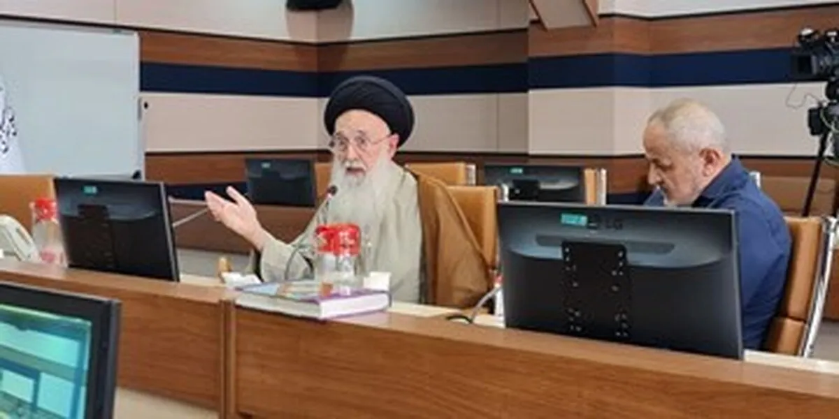در فرهنگ آمریکایی خدا و انسان مقابل هم هستند