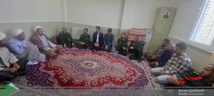 راه نجات انقلاب در پیروی از اسلام ناب است