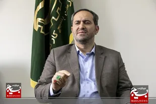 دیدار کارگران با رهبرمعظم انقلاب/ اجتماع ۵ هزار نفری کارگران در مرقد مطهر امام (ره) / برگزاری ۲ هزار جلسه تبیینی بمناسبت هفته بسیج کارگری