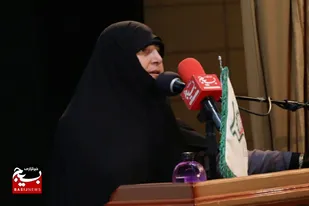&laquo;معرفی و ارائه الگو&raquo; یکی از راهکار&zwnj;های موثر در تثبیت هویت دینی زن مسلمان ایرانی است/ فرماندهان بزرگ جبهه مقاومت، در دامان پاک مادران&zwnj;شان پرورش یافتند