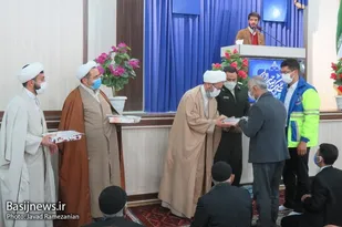 قدردانی امام جمعه و ستاد نماز جمعه دامغان از جمعی از پرستاران+ تصاویر